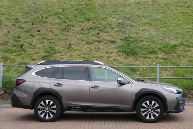 2023 Subaru Outback 2.5i Touring 5dr Lineartronic