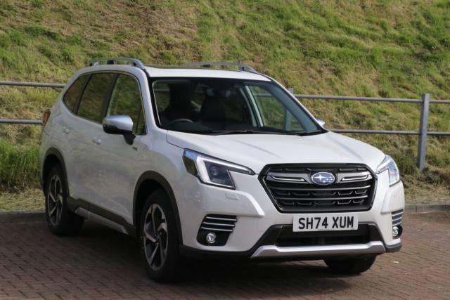 Subaru Forester 2.0i e-Boxer XE Premium 5dr Lineartronic Estate Petrol / Electric Hybrid White